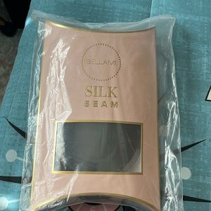 Bellami silk seam hair extensions 16” new